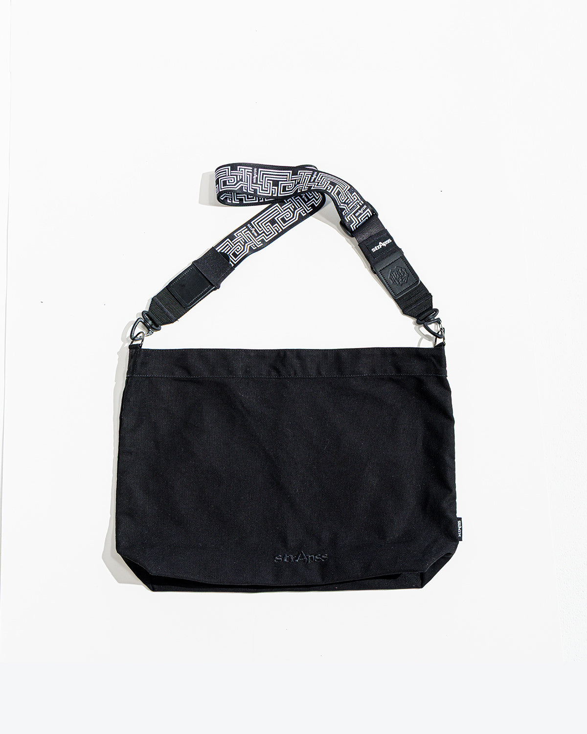 即完売品　AFB　Big shoulder Bag　ショルダーバッグ　ブラック BIG SHOULDER BAG – strApss OFFICIAL STORE