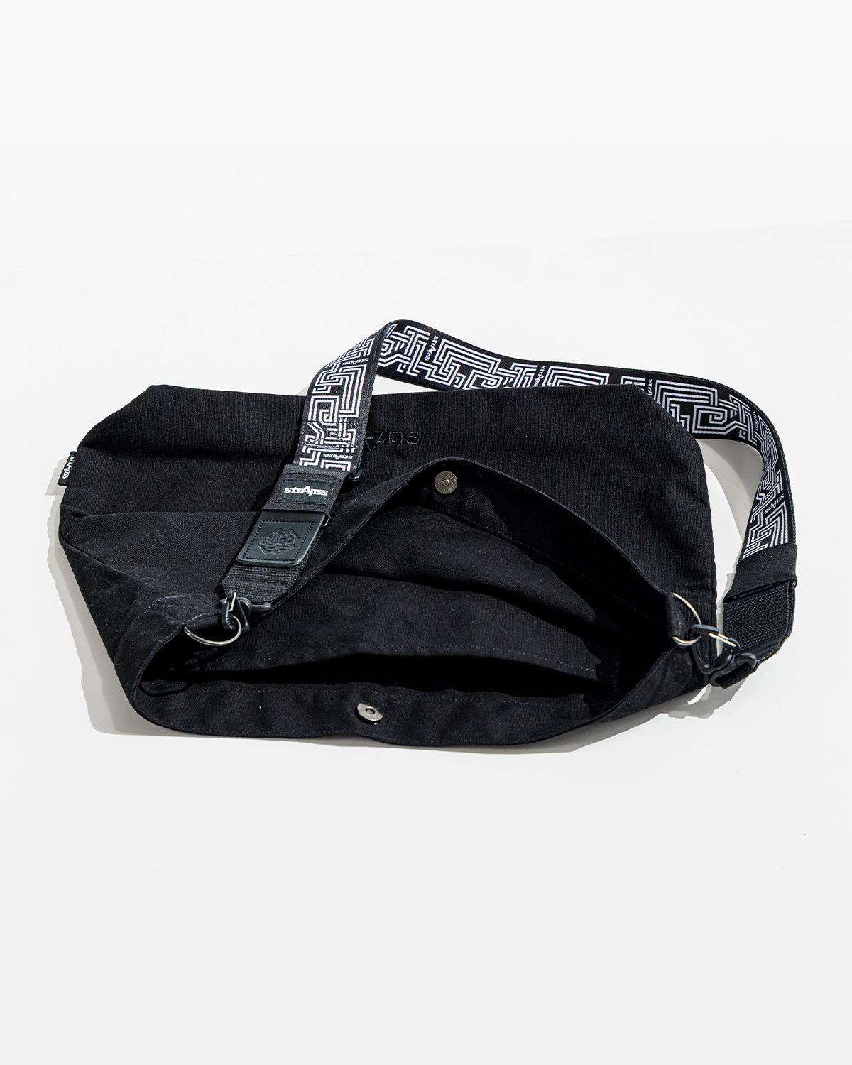 BIG SHOULDER BAG – strApss OFFICIAL STORE